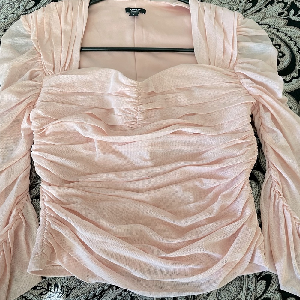 Cute Express Ruched Top - Picture 2 of 5